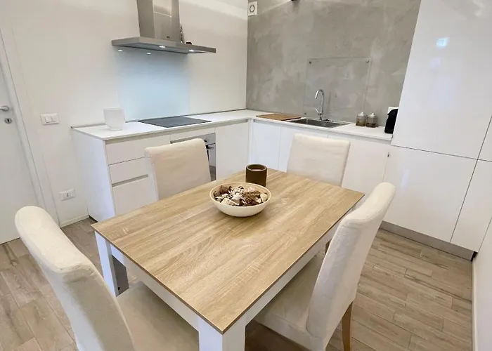 Glamour Toselli Apartment